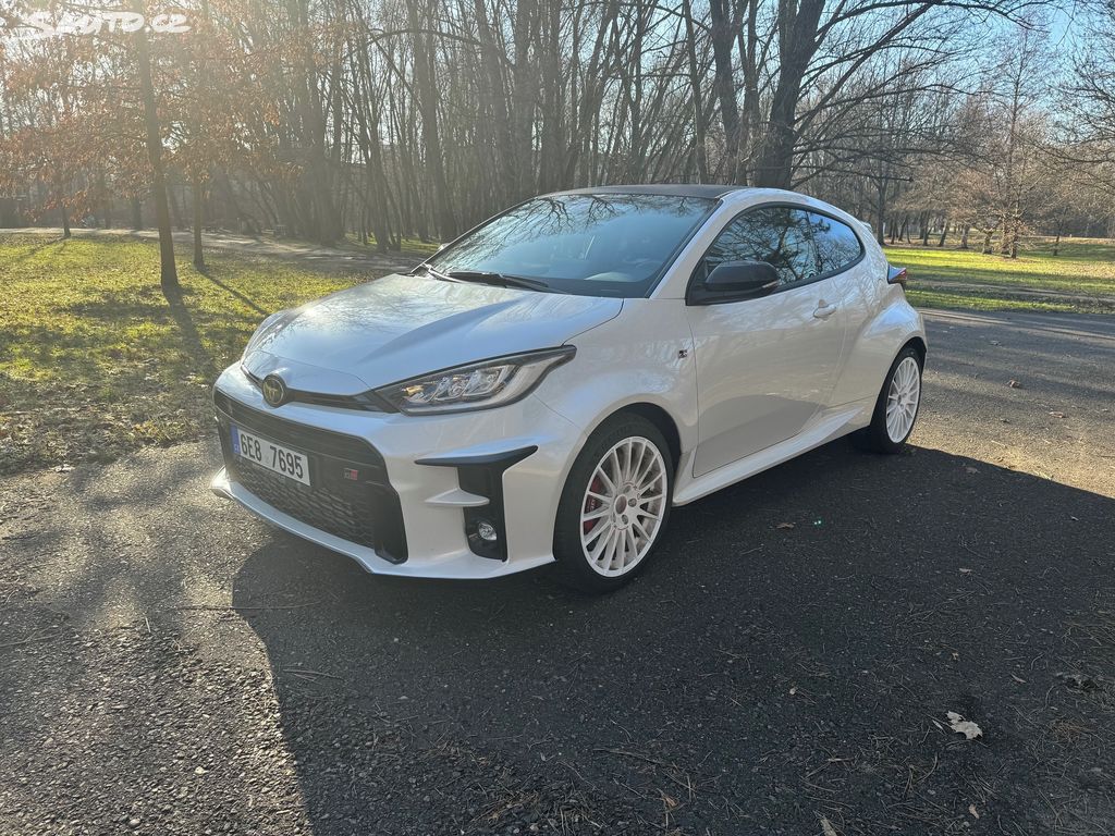 Toyota Yaris, Packet sport, PPF, bílá perleť